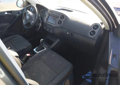 2015 Volkswagen Tiguan S from USA, damaged, VIN WVGAV7AX1FW520395